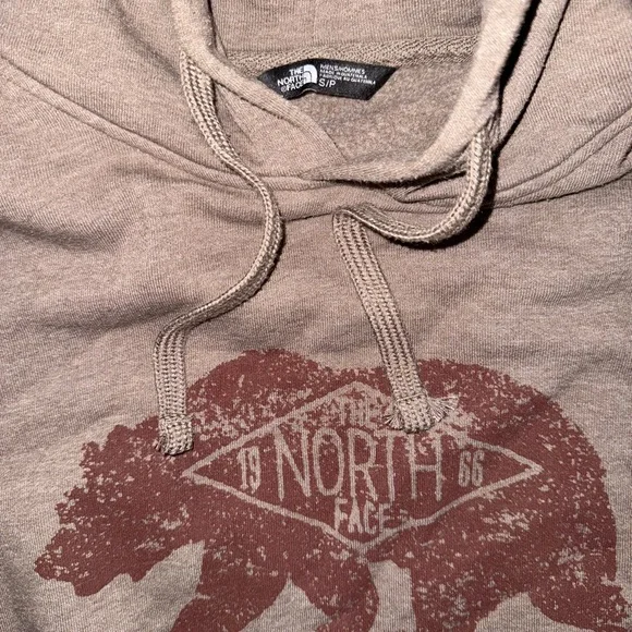 The North Face Brown Bear Hoodie - Picture 3 of 5